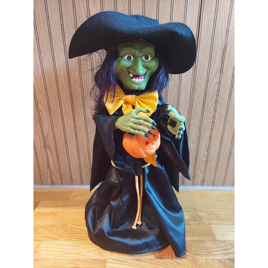 VTG Halloween Witch Time Animated 22