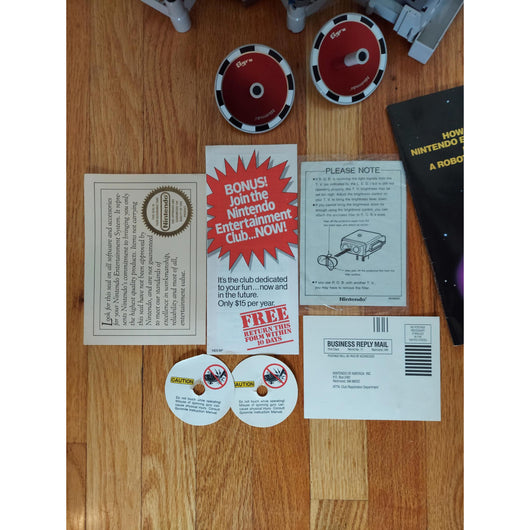 Nintendo NES Deluxe Set R.O.B. Robot Zapper Gyromite Duck Hunt Original Box Set