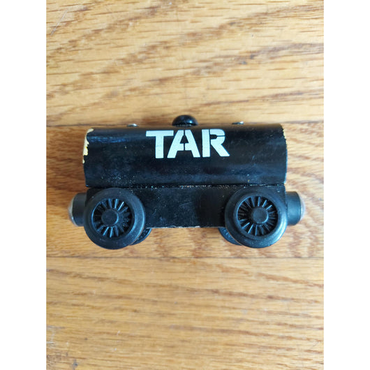 Thomas & Friends Wooden Railway Sodor Fuel & Tar Tanker Cars 1996 Wooden Set