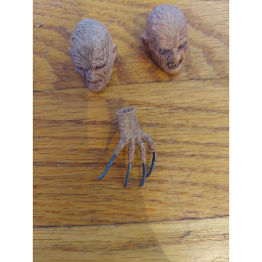 NECA A Nightmare on Elm Street 2 Freddy's Revenge Freddy Accessories 3-Piece