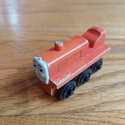 Thomas & Friends Wooden Railway Terence Flat Magnets & Staples Vintage Wood Toy