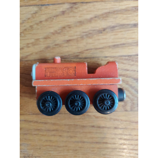 Thomas & Friends Wooden Railway Terence Flat Magnets & Staples Vintage Wood Toy