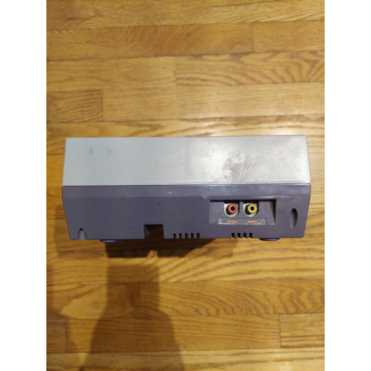 Nintendo NES Original Console System No Sound Broken For Parts Only