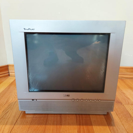 RCA TruFlat 14-Inch CRT TV 14F400T Retro Gaming Tested Working Silver