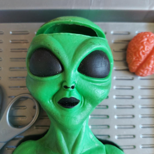 VTG 1997 WPF Alien Anatomy Game 14