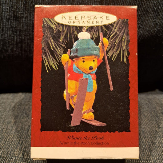 Hallmark Keepsake Ornament Winnie The Pooh Collection POOH CHOOSES THE TREE 2000