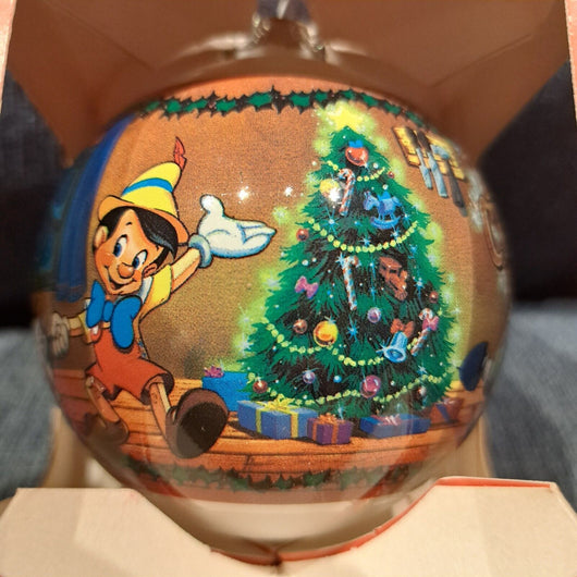 Walt Disney Merry Christmas 1989 Glass Ball Ornament Pinocchio. Fast Shipping