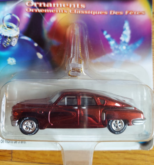 Johnny Lightning: Holiday Classic 2004 - '48 Tucker Torpedo - 1/64 Scale Diecast