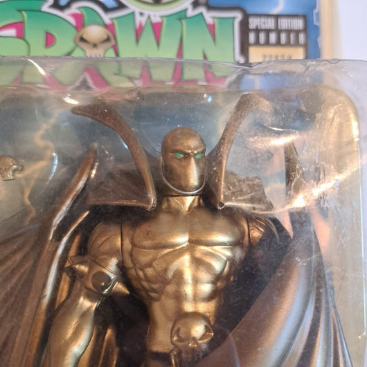 1996 McFARLANE TOYS - SPAWN ACTION FIGURE (GOLD VARIANT) SERIES 3 w/COMIC