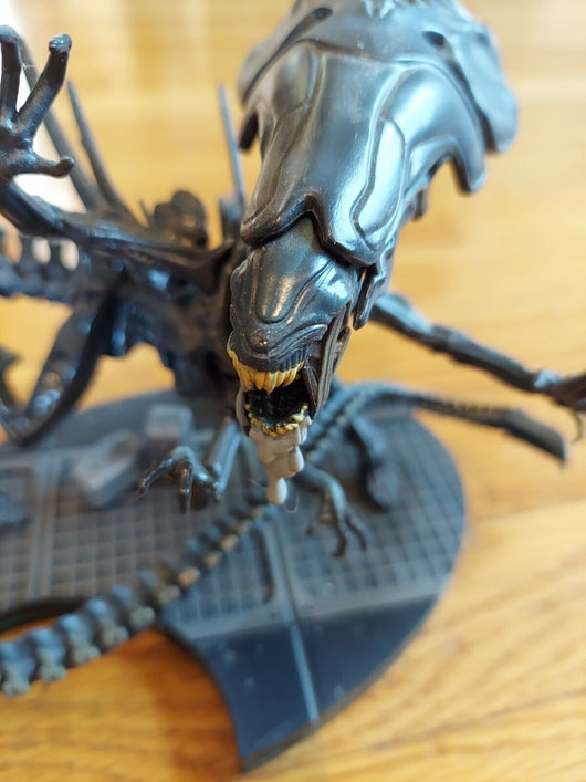 Quantum Mechanix QMX - Alien Queen,Loose, Fast Shipping!