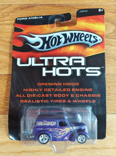 Hot Wheels: Ultra Hots - Ford Anglia 