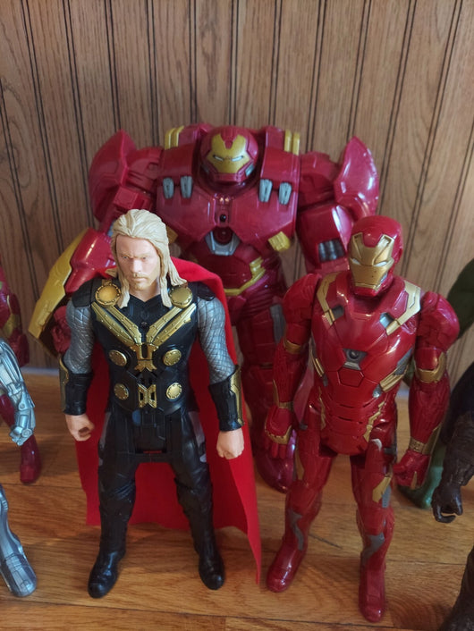 Hasbro 2015 Age Of Ultron Avengers: Talking Titan Hero Tech lot of 7