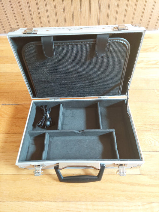Intec Aluminum Metal Gamer Carrying Case For GB Advance SP, PSP, PS Vita & More