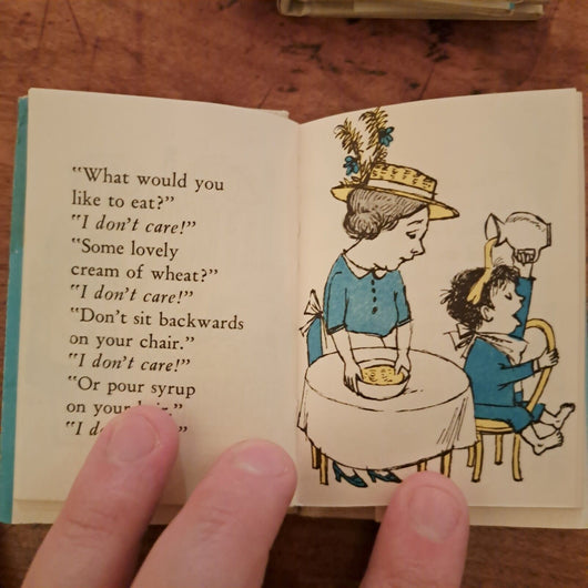 VTG 1st Ed. Nutshell Library Maurice Sendak 1962 - 4 Mini Books w/ Slipcase USA 