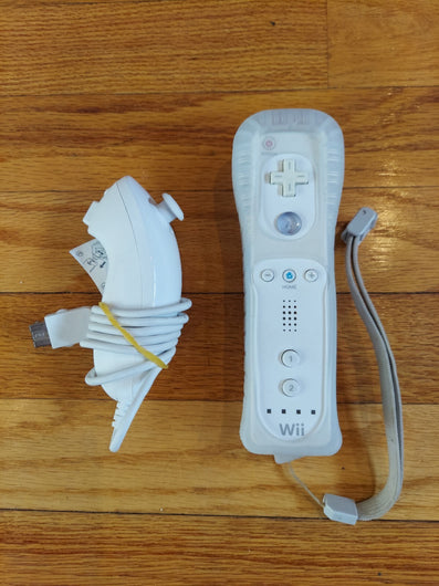 OEM Wii Remote, Nunchuk, & Cover, Works, Fast Shipping!