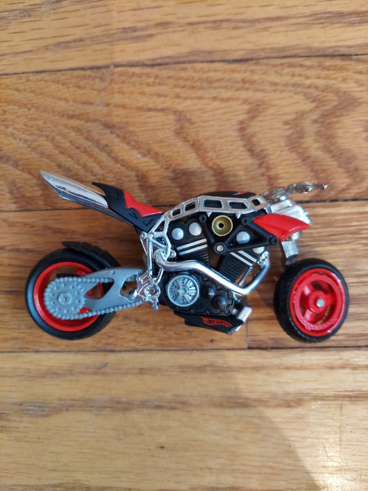 Hot Wheels 3 Lot Die-Cast Motorcycles - 1:18 Scale - Kawasaki & Custom Cruisers