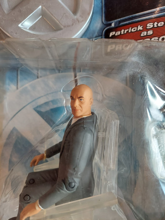 X-Men The Movie: Patrick Stewart As Professor X -Toy Biz 47070 Action Figure