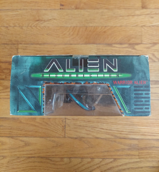 Alien Resurrection: Warror Alien Action Figure - Movie Edition (Kenner) NEW