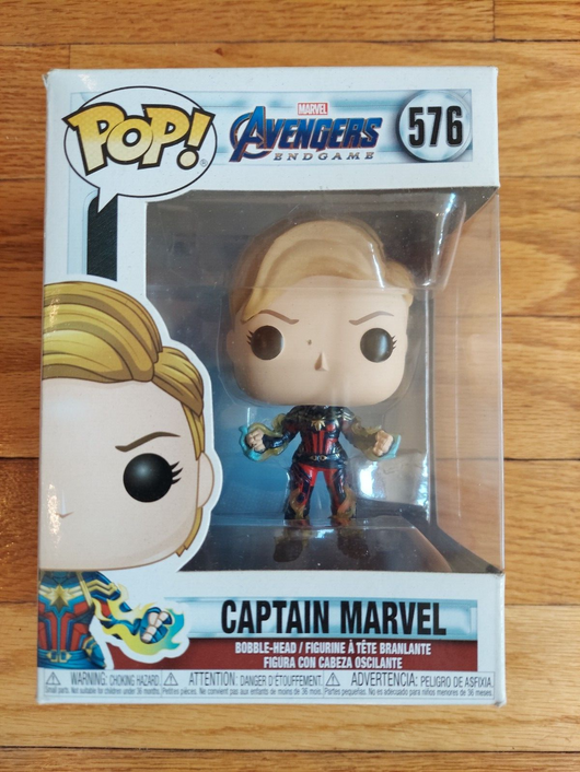 Funko Pop! Captain Marvel #444 (Glows In The Dark) & Captain Marvel #576 Combo