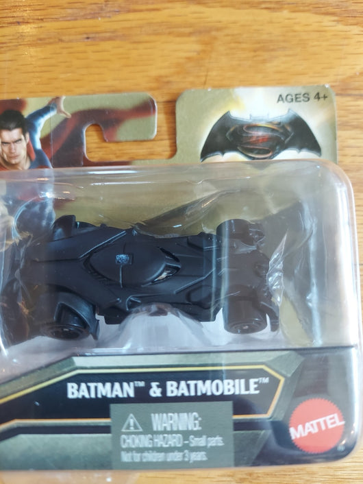 Mattel DC Comics: Batman Vs. Superman Combo - Grapnel Blast Batman And Batmobile