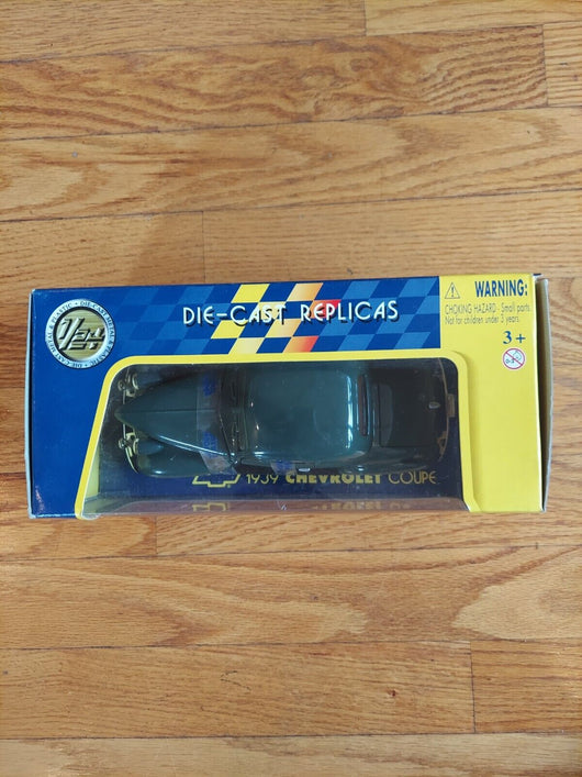 Motor Max American Classics 1939 Chevrolet Coupe Die Cast 1:24 Scale Green Model