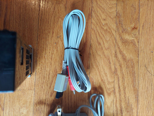 Nintendo Black WII Console Bundle W/ 3 Games 1 Nunchucks, 1 Controller, Tested, 