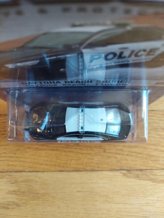 Greenlight Collectibles: Hot Pursuit -Daytona Beach 2014 Ford Police Interceptor