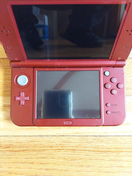 New Nintendo 3DS XL (Maroon) Bundle W/Stylus, Charger, Carrying Bag, & 5 Games