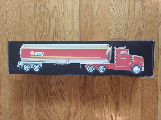Getty 1997 Tanker Truck Serialized  Limited Edition