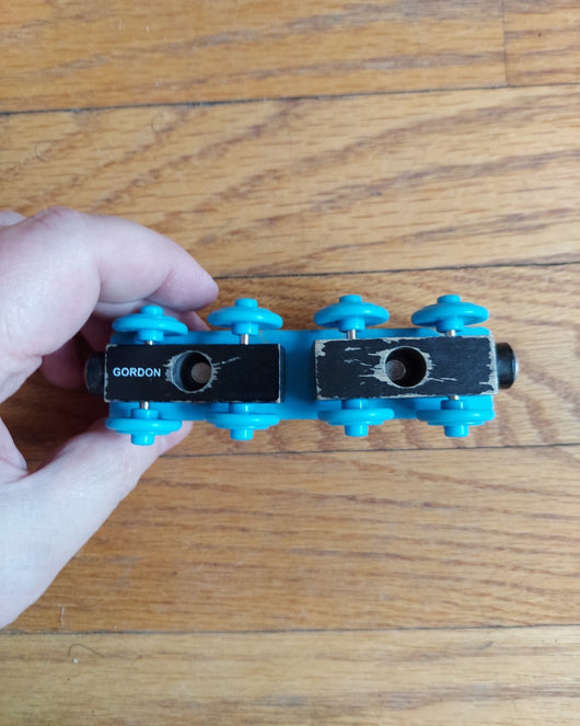 Thomas & Friends Wooden Railway Train - Gordon - Learning Curve - Limited 2009