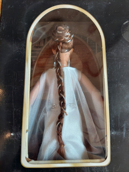 Star Wars: Classic Edition - Princess Leia Ceremonial Gown (1999 Portrait Ed.)