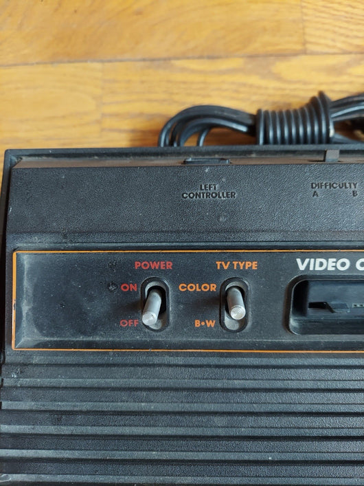 Atari 2600 (CX-2600A) 4-Switch Bundle W/16 Games, 1 Controller, & Cords - Works!