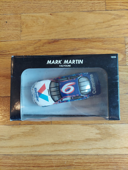 Team Hot Wheels Pro Racing - #6 Mark Martin Valvoline - 1/43 Scale - New in Box