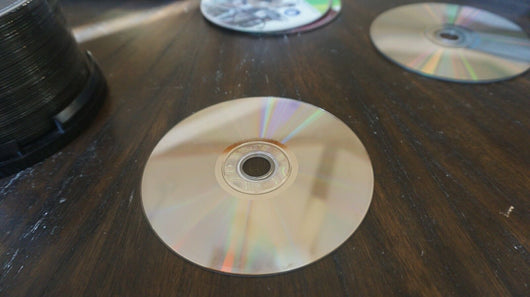 Resident Evil Revelations (Microsoft Xbox 360, 2013) Disc Only! Works!