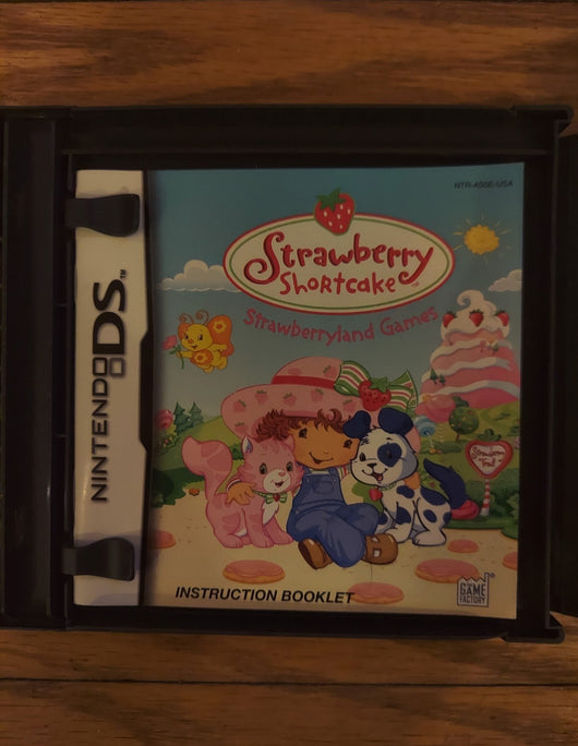 Strawberry Shortcake: Strawberryland Games (CIB) - Nintendo DS - Adventure Game