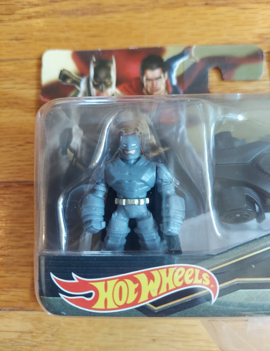 Mattel DC Comics: Batman Vs. Superman Combo - Grapnel Blast Batman And Batmobile