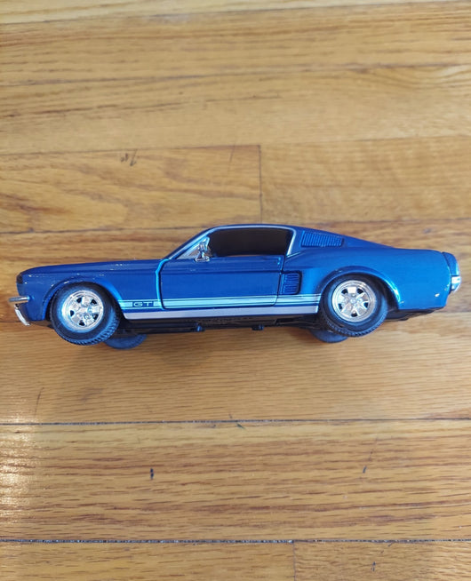Maisto - 1967 Ford Mustang GT (Blue) - 1/24 Scale - Diecast - Fast Shipping!