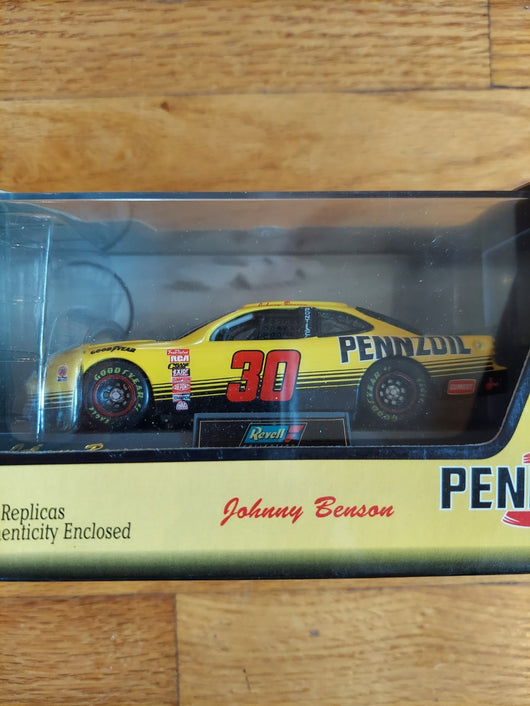 Revell Collection: 1997 Pennzoil Pontiac Grand Prix - #30 Johnny Benson - 1/43