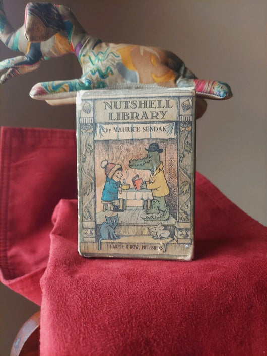 VTG 1st Ed. Nutshell Library Maurice Sendak 1962 - 4 Mini Books w/ Slipcase USA 