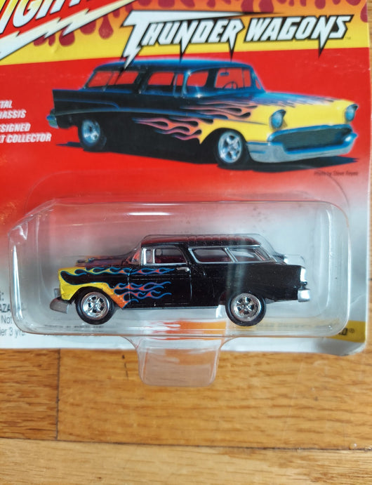 Johnny Lightning: Thunder Wagons - 4 Car Lot (Chevy Nomads) - 1/64 Scale NEW