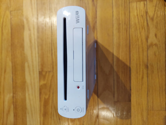 Wii U Bundle W/Console & Gamepad, 1 Wii Controller & Nunchuck, 4 games, etc