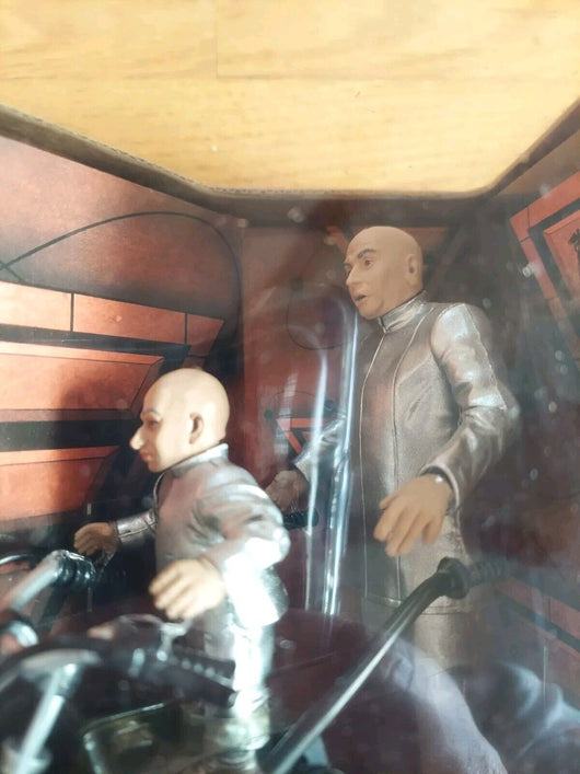 McFarlane Toys Austin Powers Dr Evil and Mini Me with the Mini Mobile,Fast Ship