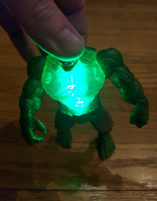 Marvel Incredible Hulk Light Up Gamma Chest 6