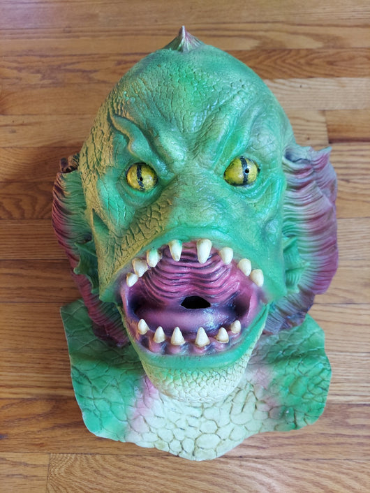 (Trick Or Treat Studios) 