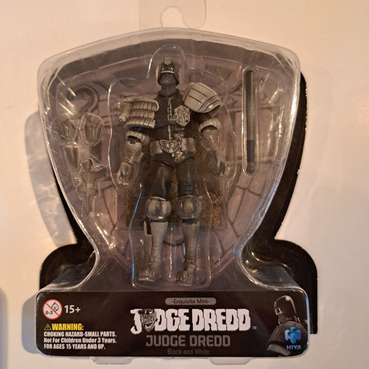 Hiya Toys Judge Dredd Black & White Judge Dredd 4.25