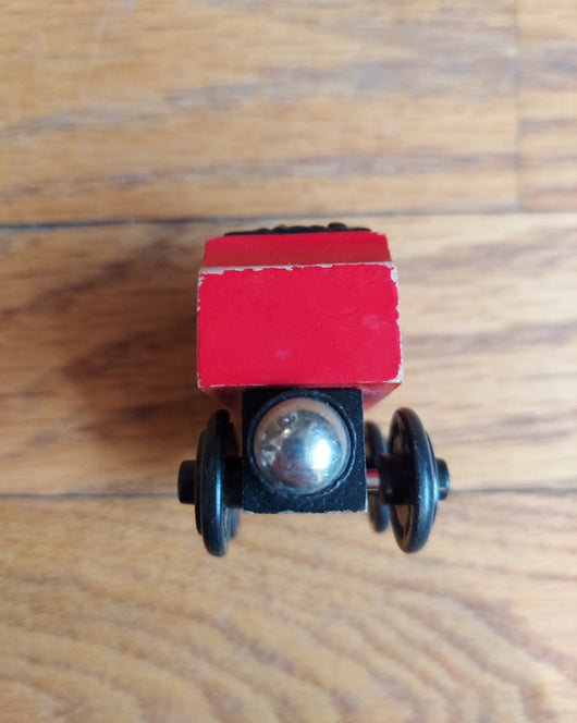 Thomas & Friends Wooden Railway Train & Tender - James - 2539TF100 -Limited 2009
