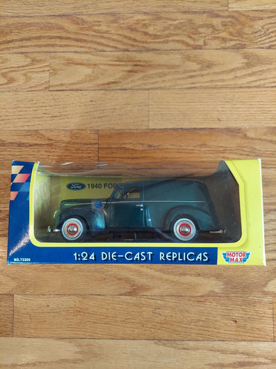1940 Ford Sedan Delivery 1:24 Scale motor max dark green,  NEW, Fast Shipping!