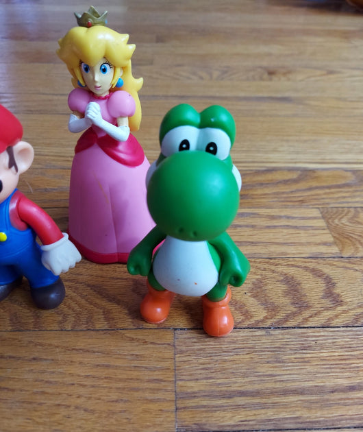 Super Mario Bros. Figures (4