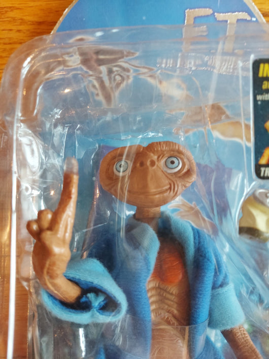 Toys R Us Exclusive: Interactive E.T., Fast Shipping!
