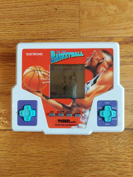 Tiger Electronics - All Pro Basketball Handheld - Works, Fast Shipping